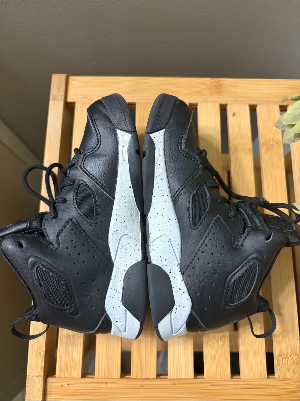 Jordan Flight Club ‘91 with White Speckled Midsole Kids 11c - Picture 7 of 9